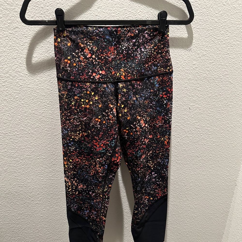 lululemon athletica Black Leggings High-Waisted Stretchy Design